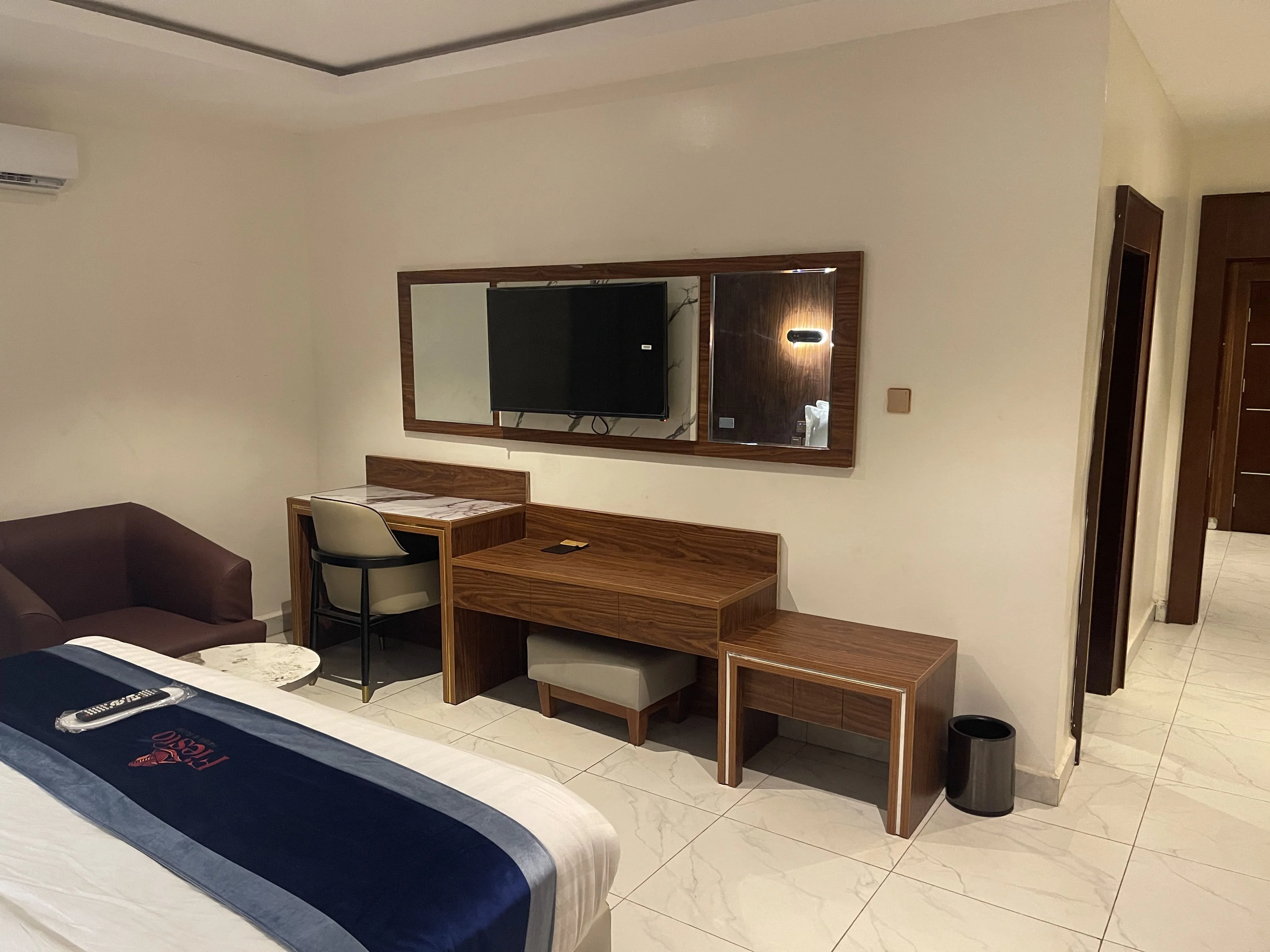 Business Suite lounge at Fiesto Continental Hotel